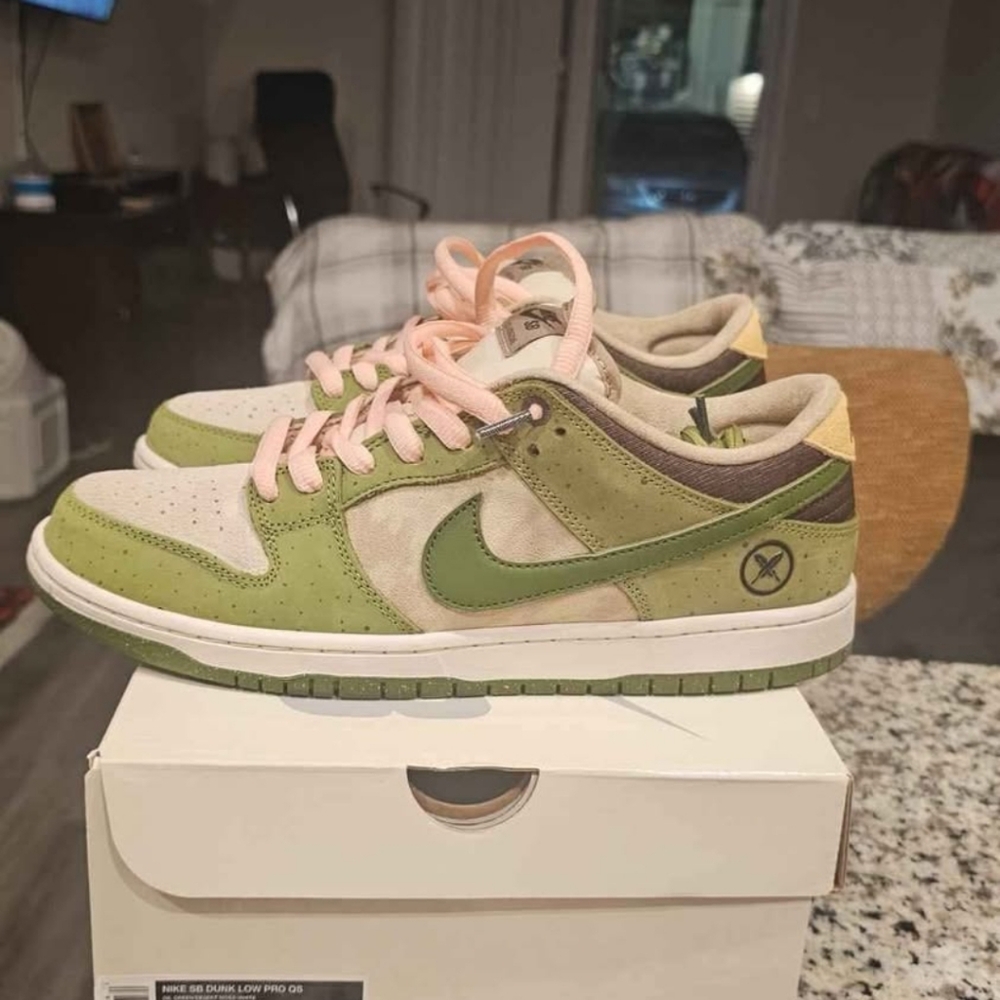 NIKE SB DUNK LOW YUTO PADS SIZE 10.5